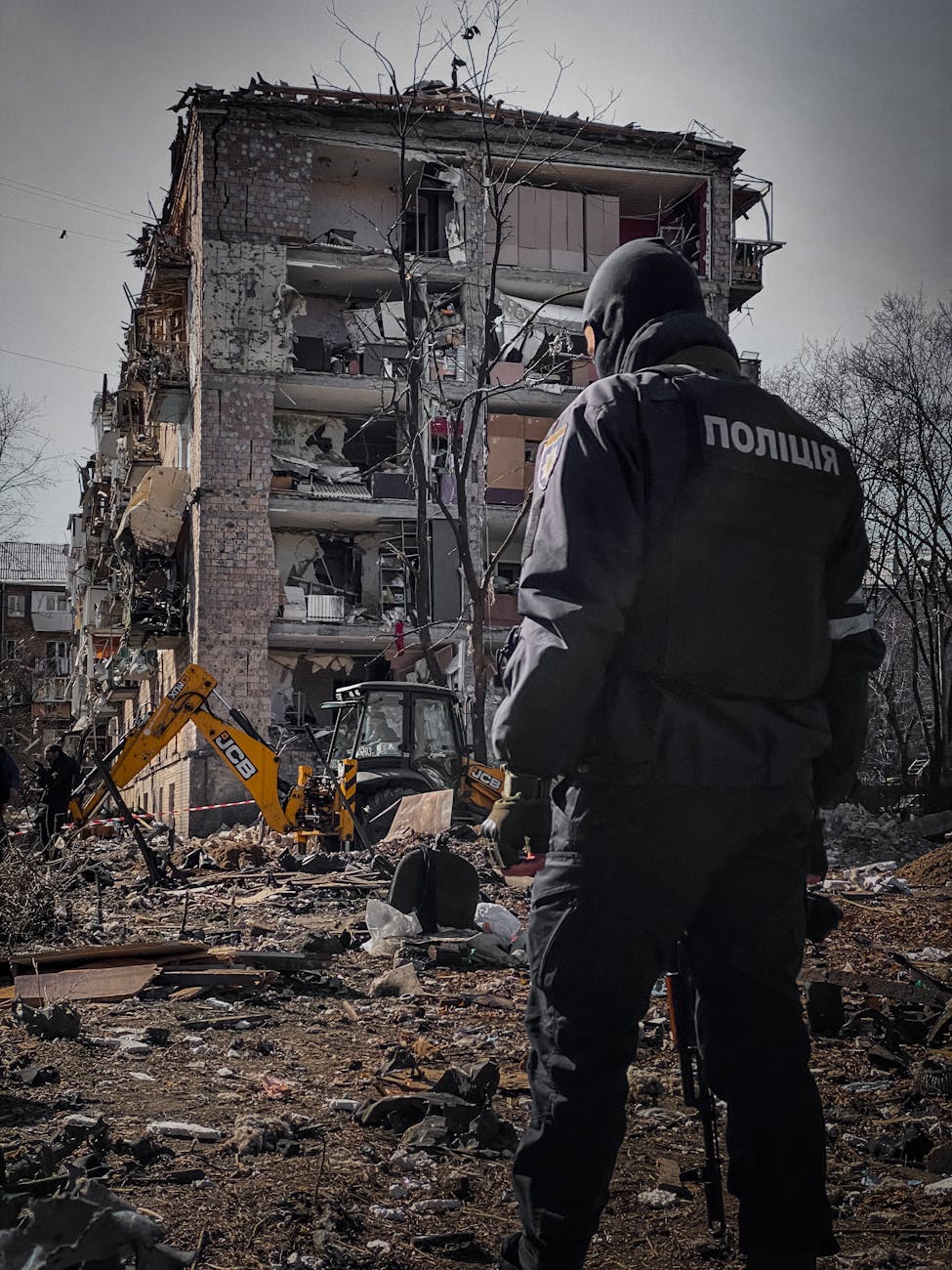 Russian Strikes Cause Massive Power Outage for 600,000 in Ukraine.