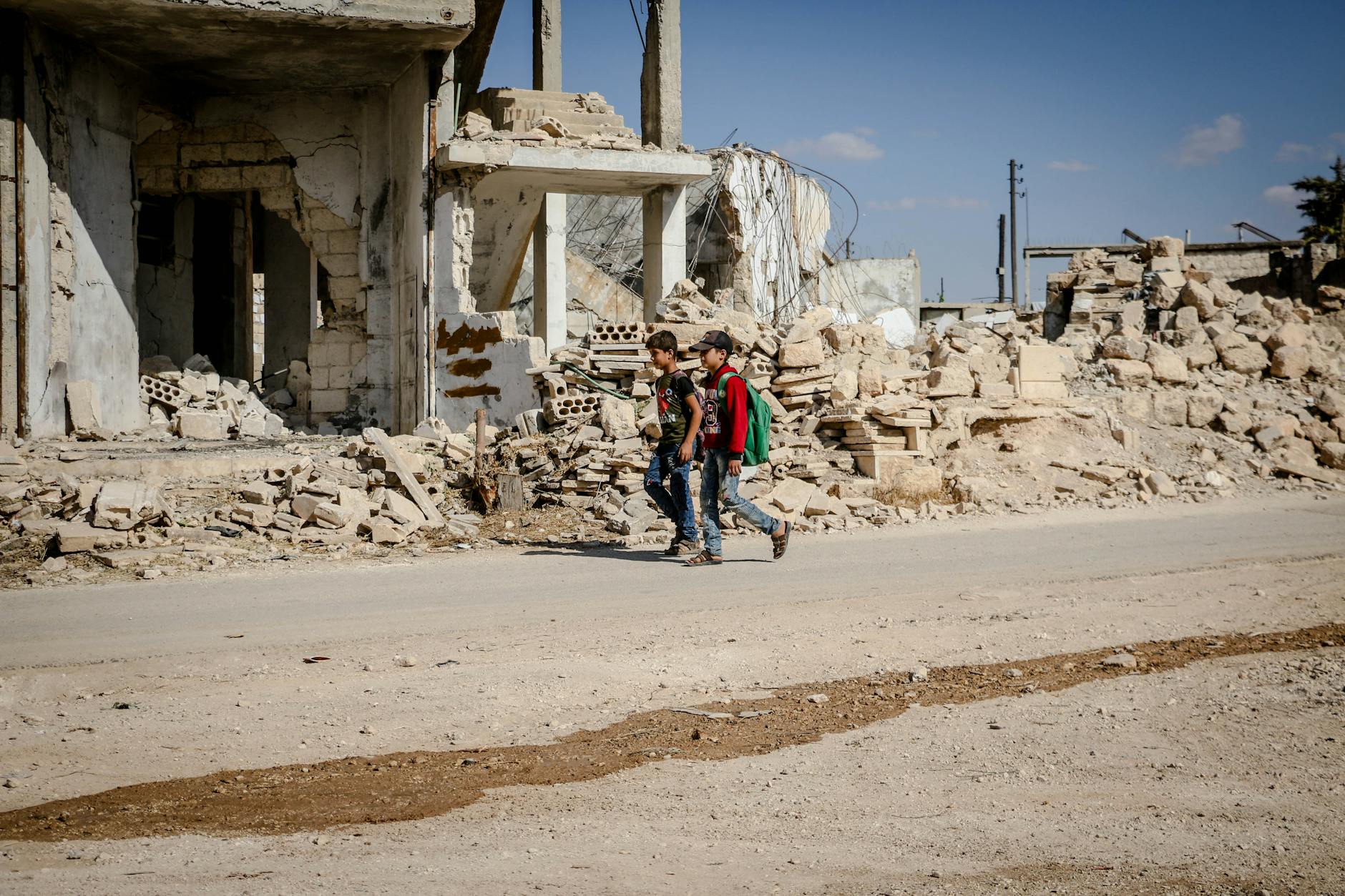 Iran Rejects Temporary Ceasefire, Seeks “Permanent End” to War as Hormuz Crisis Deepens